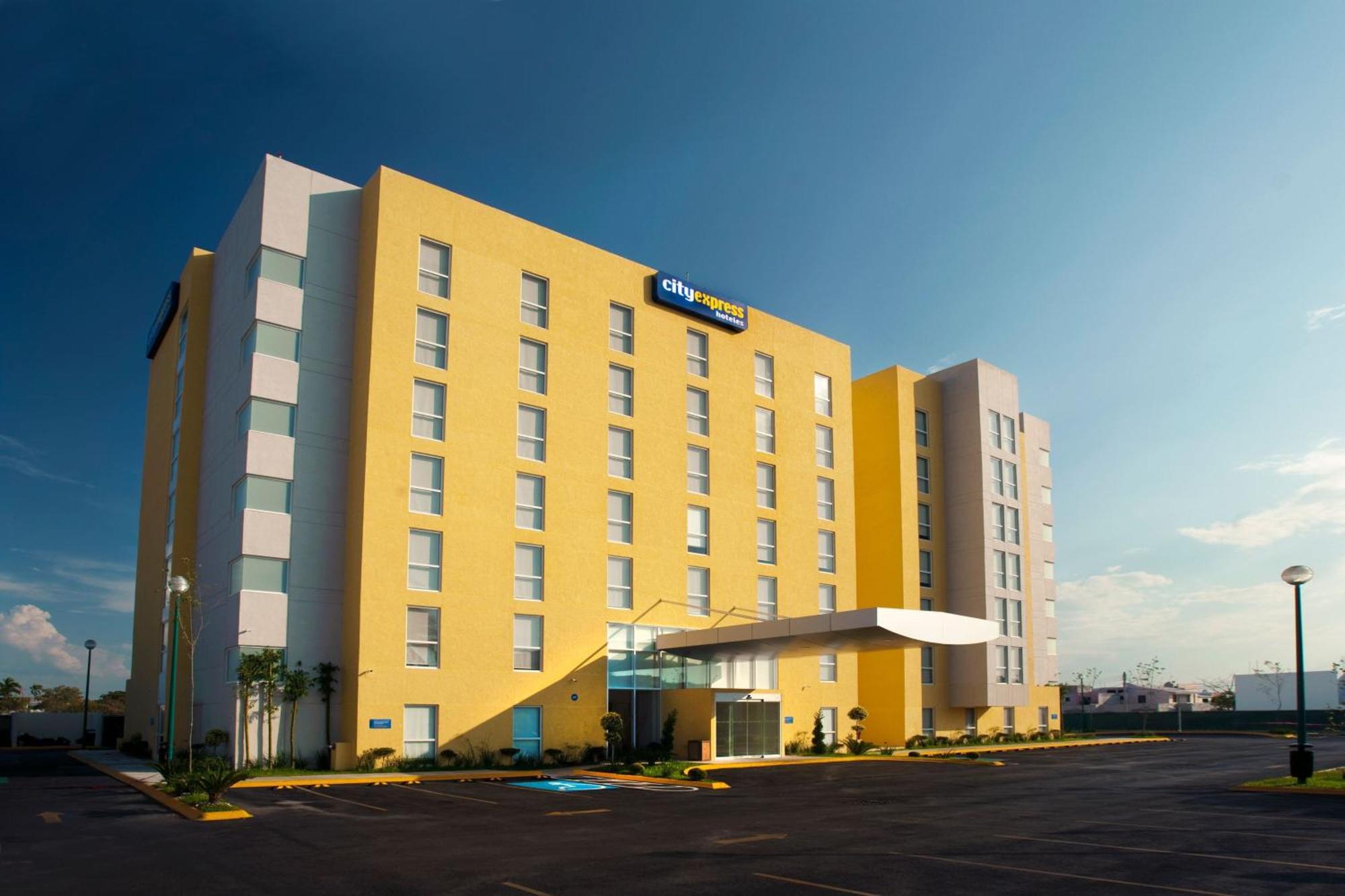 ซิตี้ เอ็กซ์เพรส อกวสกาเลียนเตส ซูร์ Hotel อากวสคาเลียนเทส ภายนอก รูปภาพ