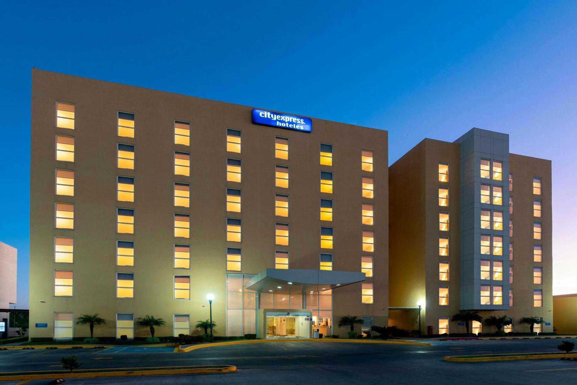 ซิตี้ เอ็กซ์เพรส อกวสกาเลียนเตส ซูร์ Hotel อากวสคาเลียนเทส ภายนอก รูปภาพ